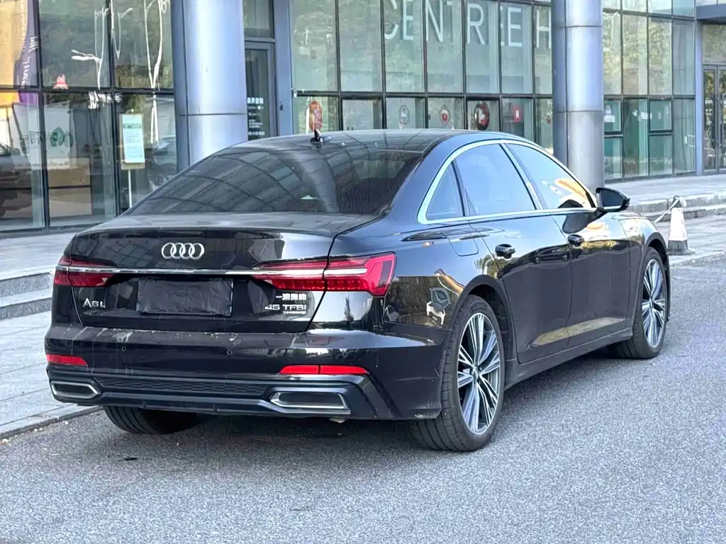 Audi A6L — фото 3