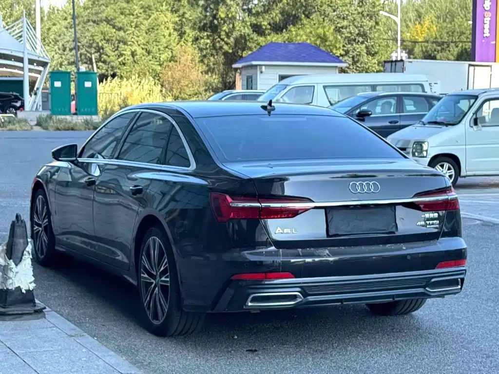 Audi A6L — фото 5