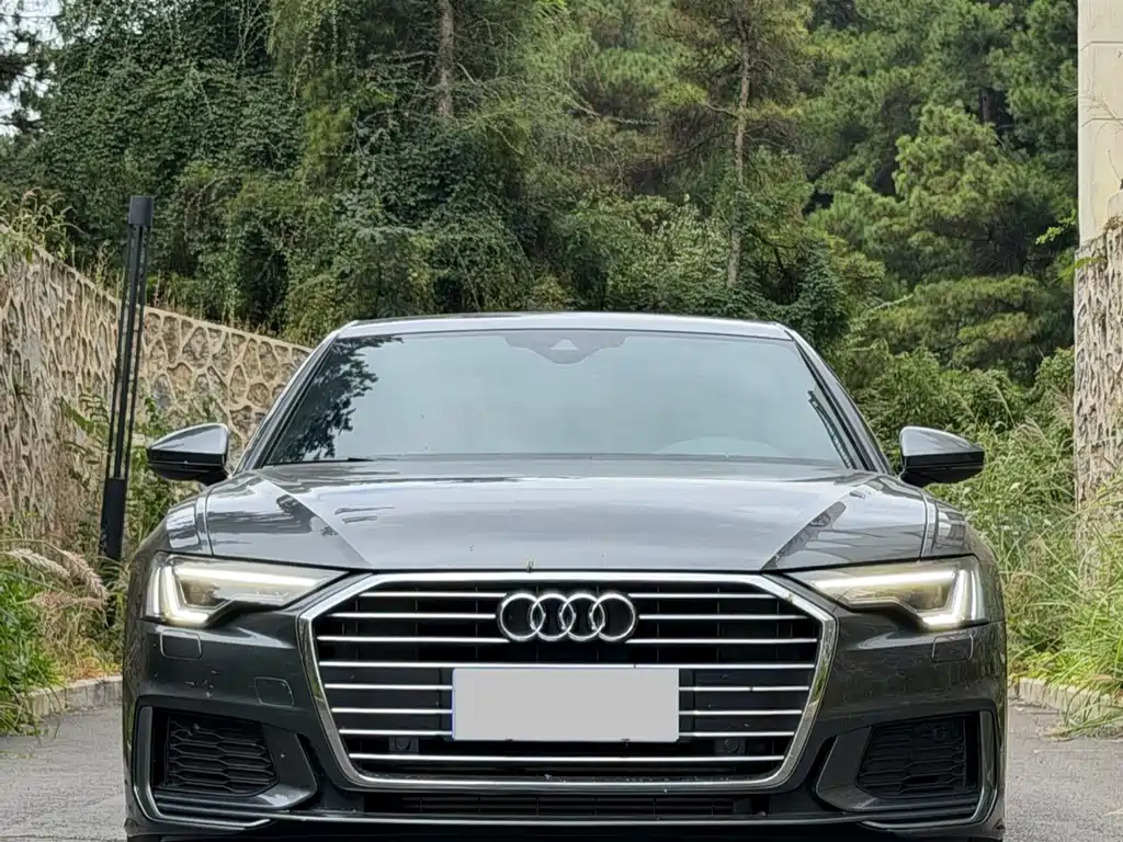 Audi A6L — фото 2