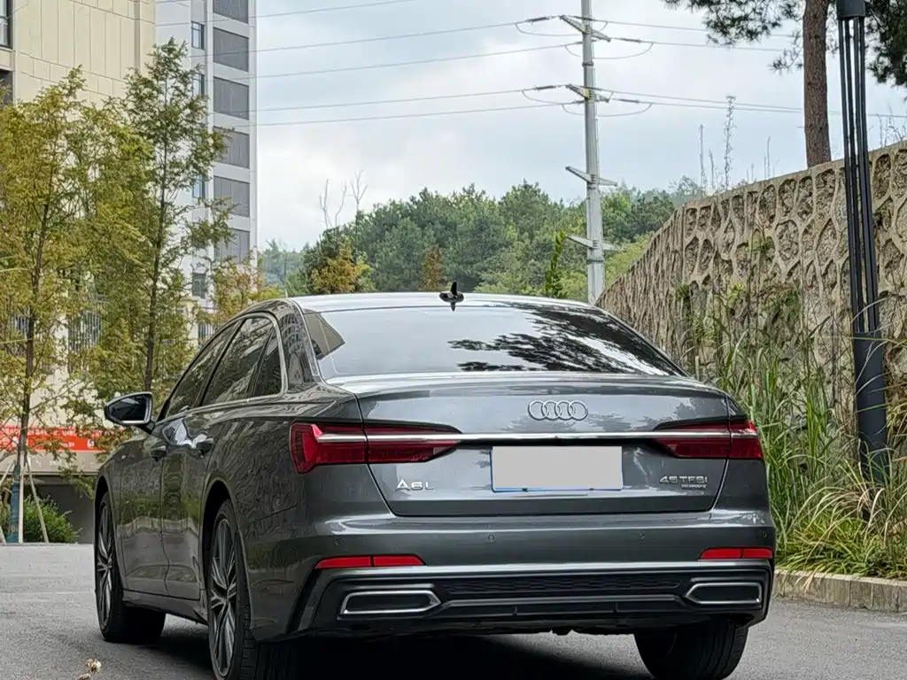 Audi A6L — фото 7