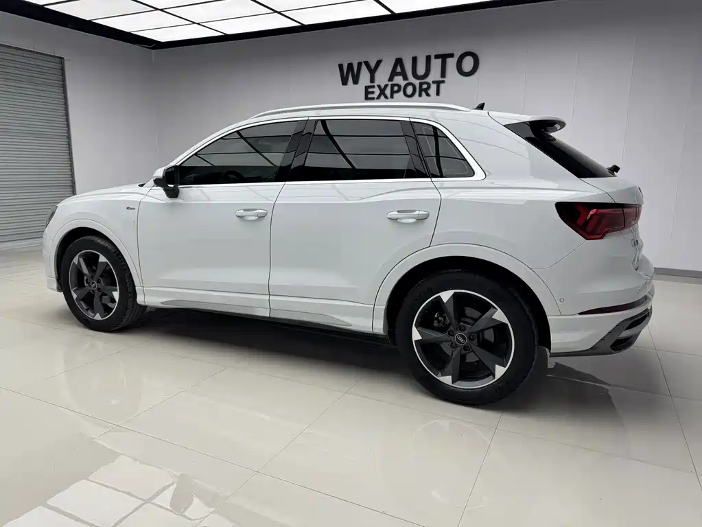 Audi Q3 — фото 4
