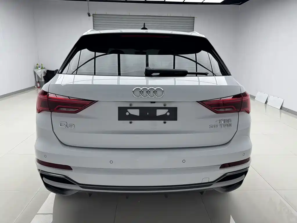 Audi Q3 — фото 6