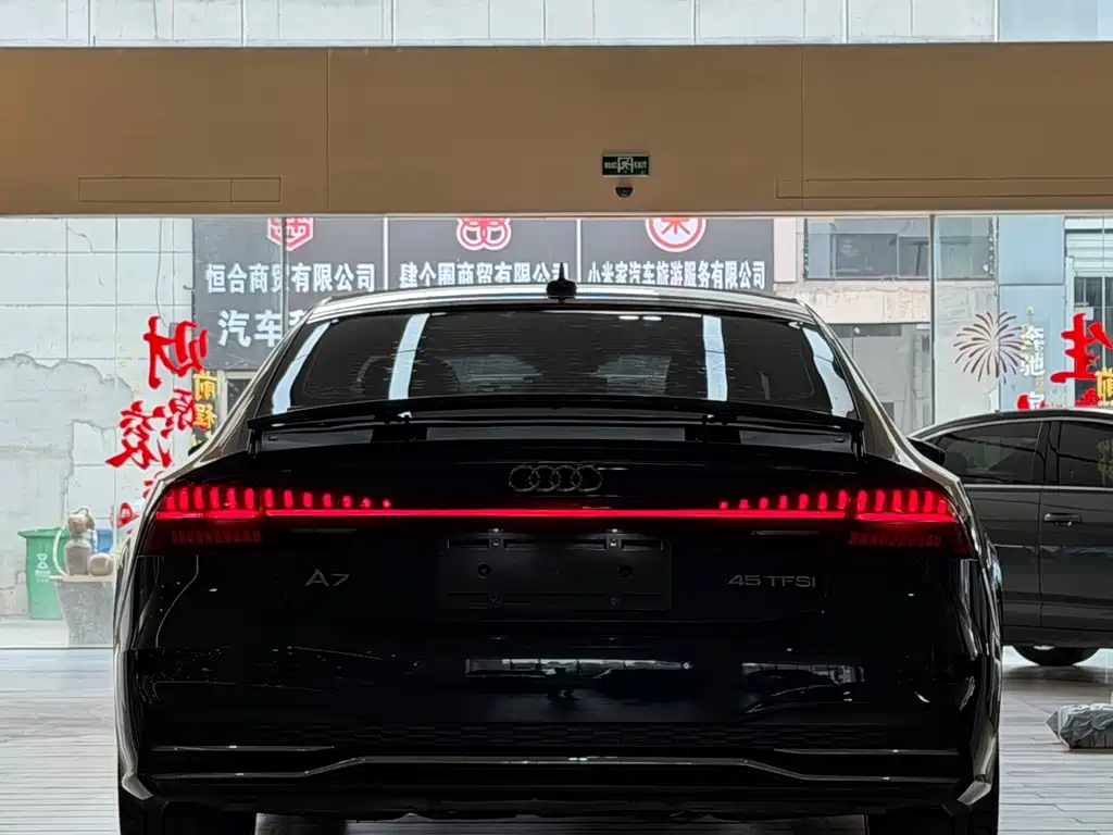 Audi A7 — фото 8