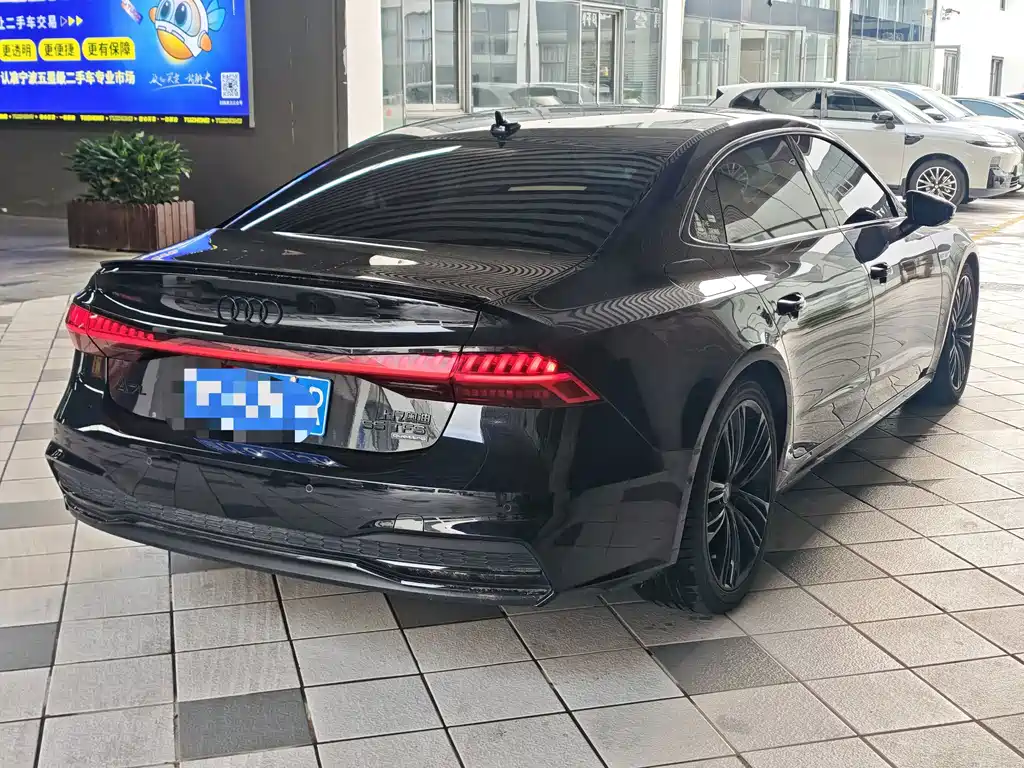 Audi A7L — фото 4