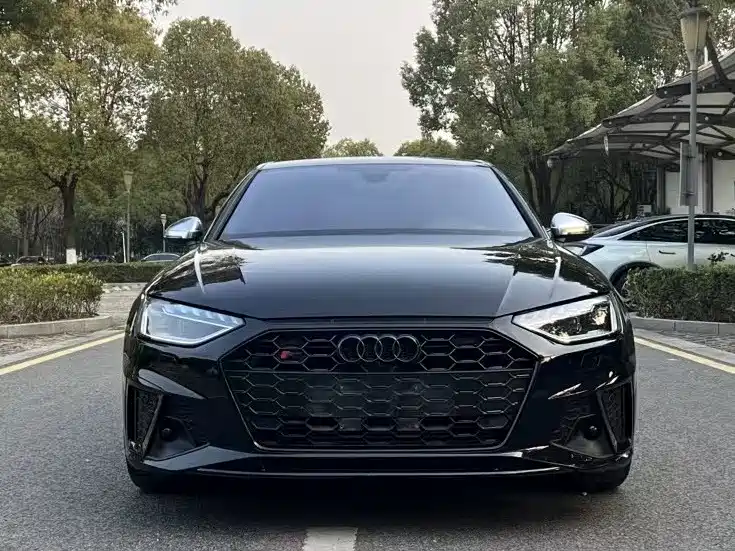 Audi S4 — фото 2