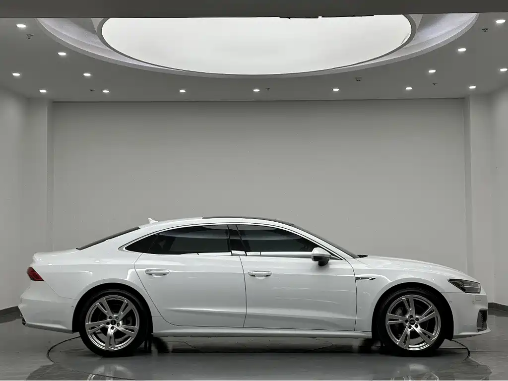 Audi A7L — фото 4
