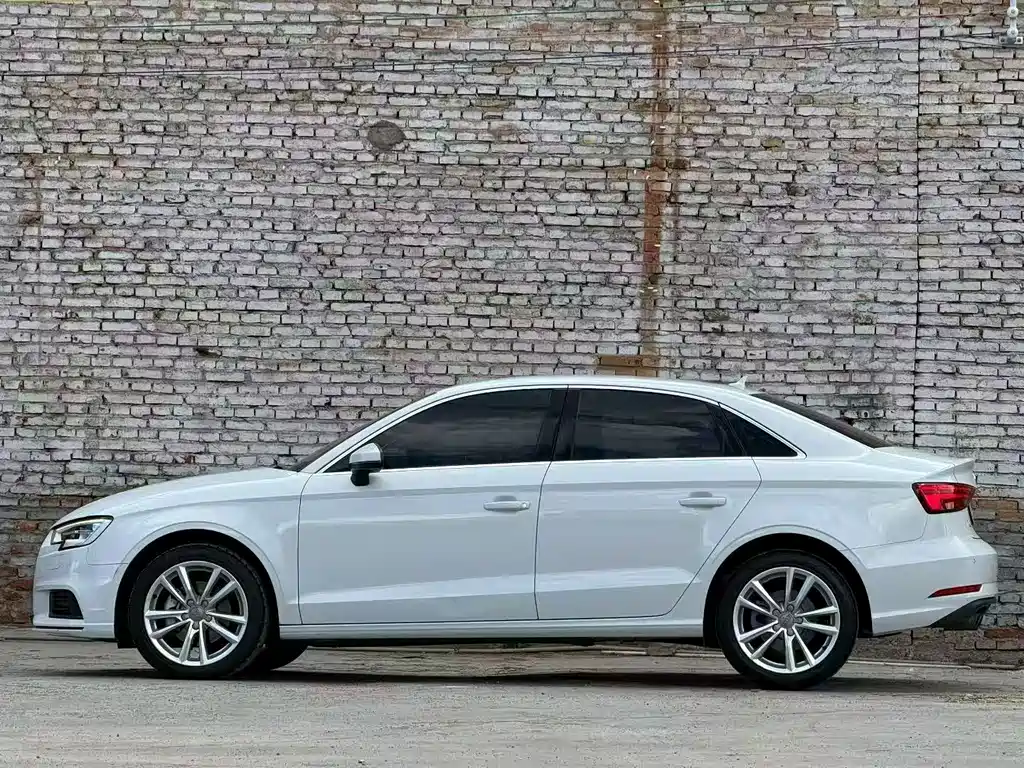 Audi A3 — фото 7