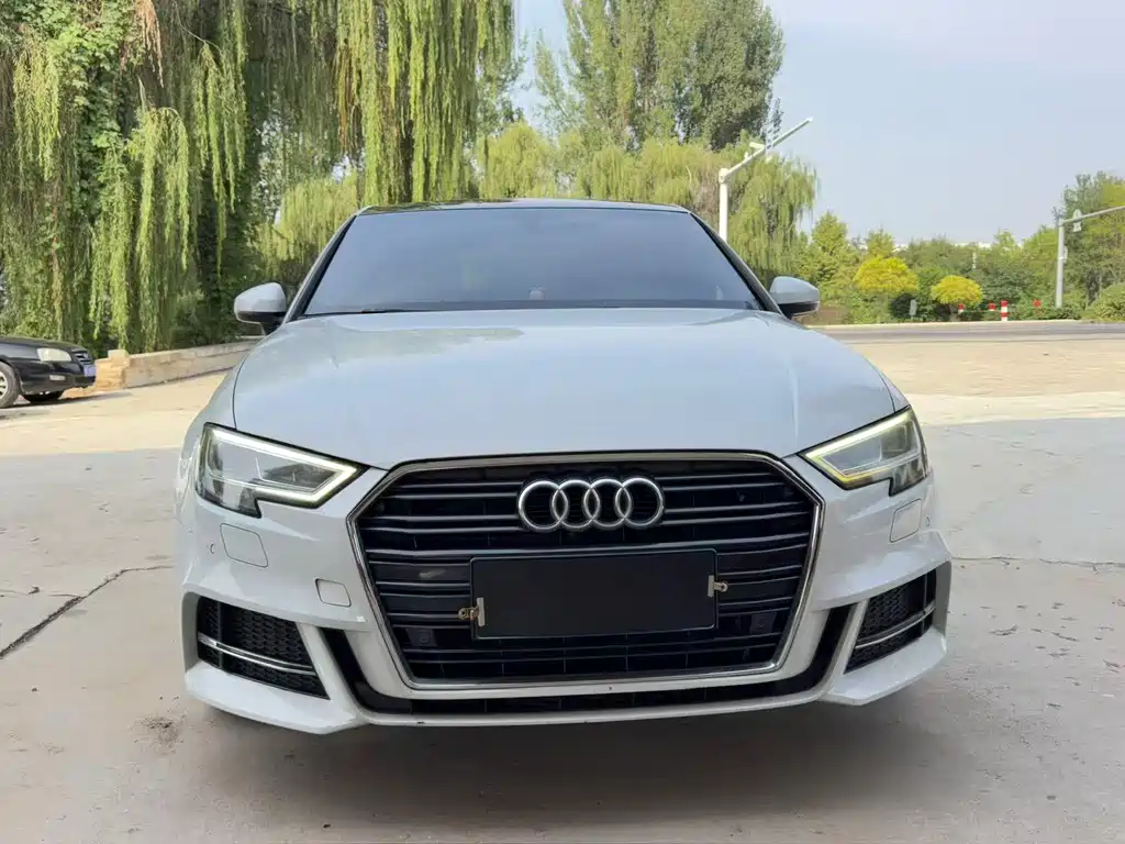 Audi A3 — фото 2