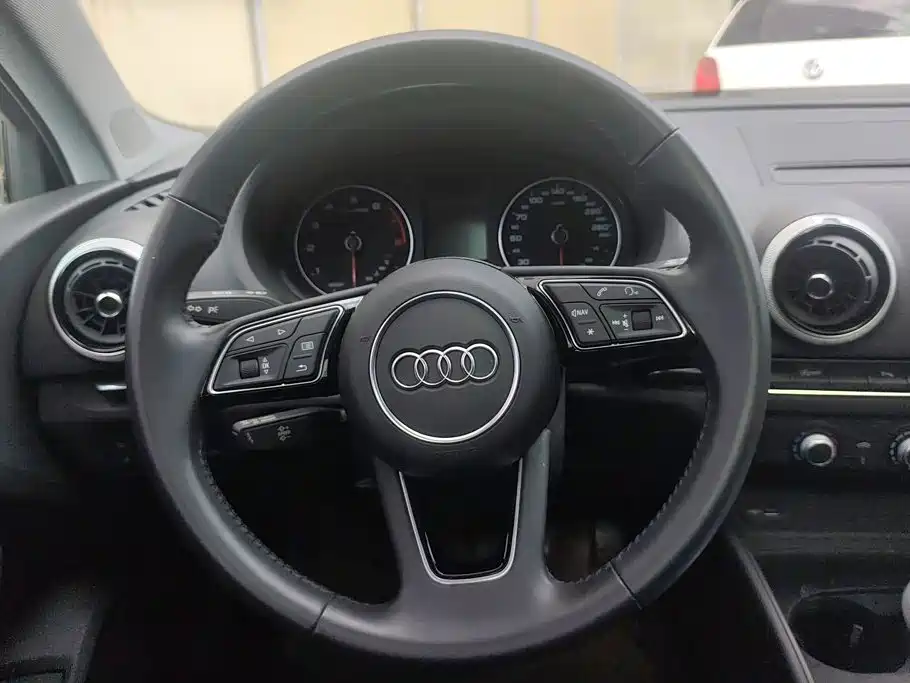 Audi A3 — фото 15