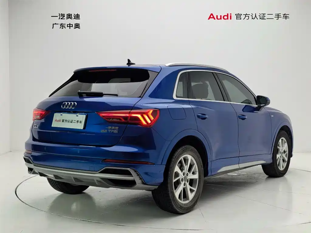 Audi Q3 — фото 4