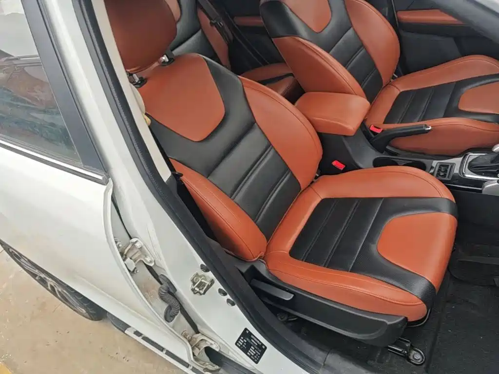 BAIC Senova X35 — фото 25