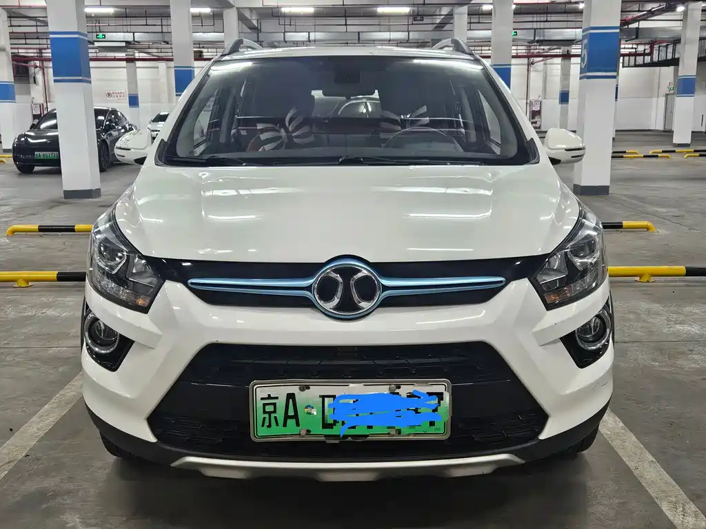 BAIC New Energy EX — фото 5