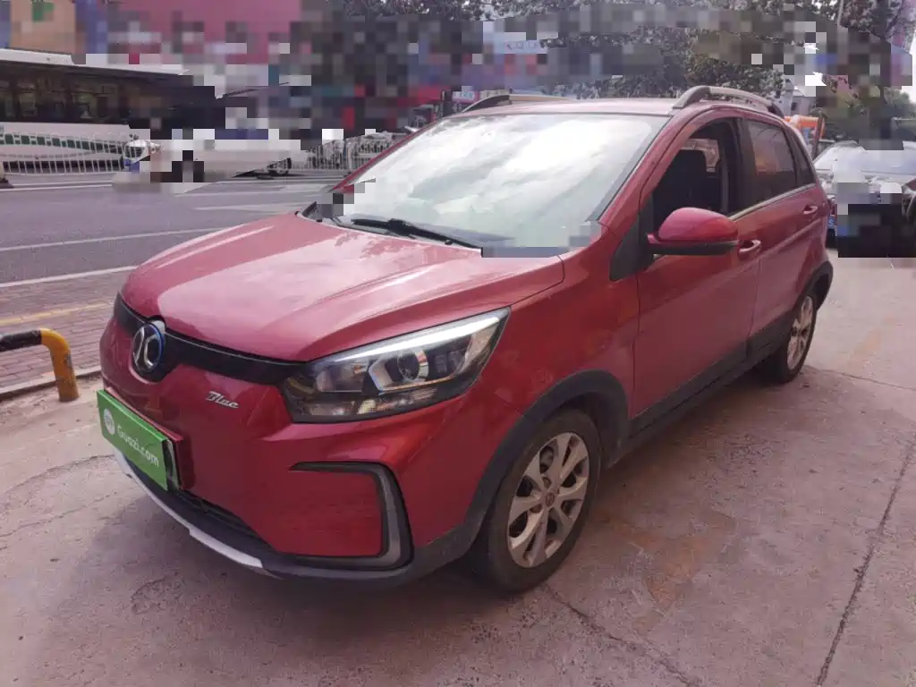 BAIC New Energy EC5 — фото 19