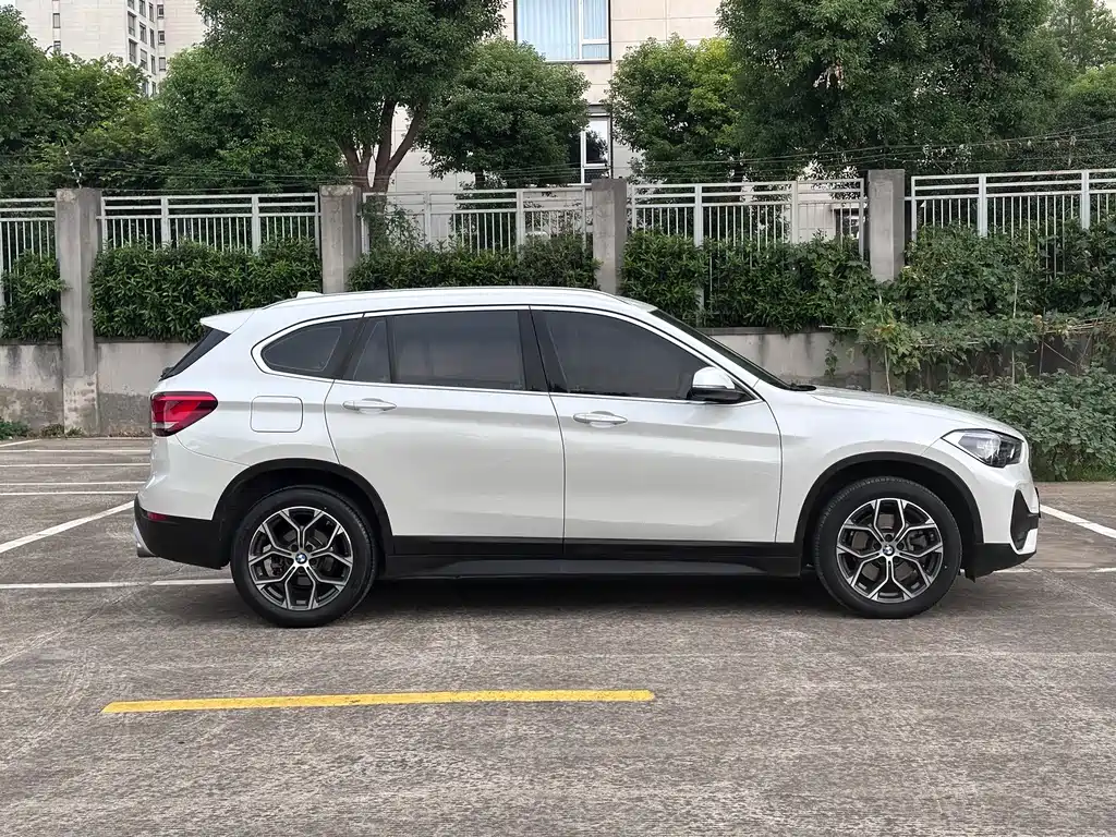 BMW X1 — фото 4