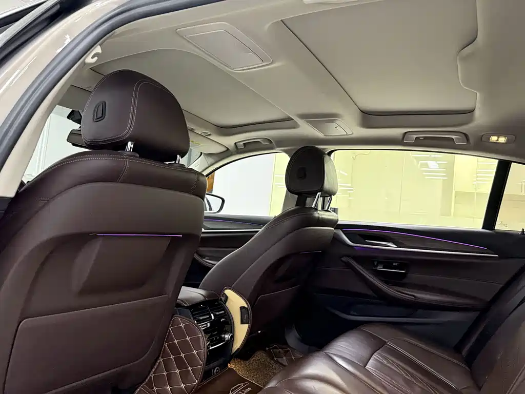 BMW 5 Series New Energy — фото 14