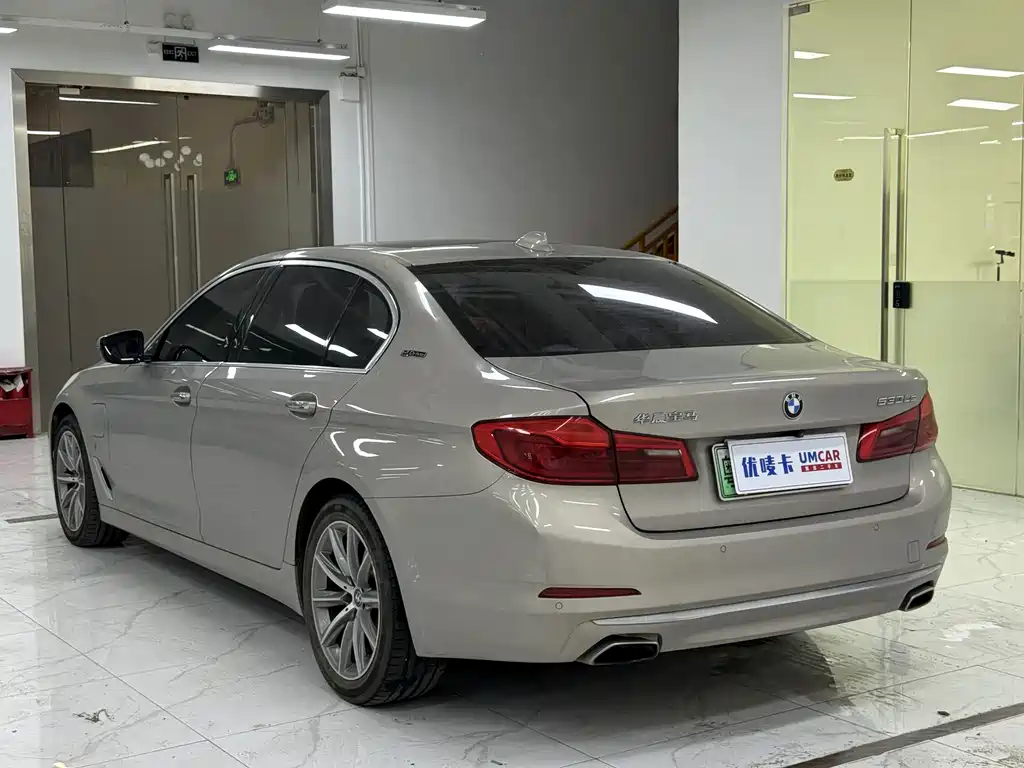 BMW 5 Series New Energy — фото 6