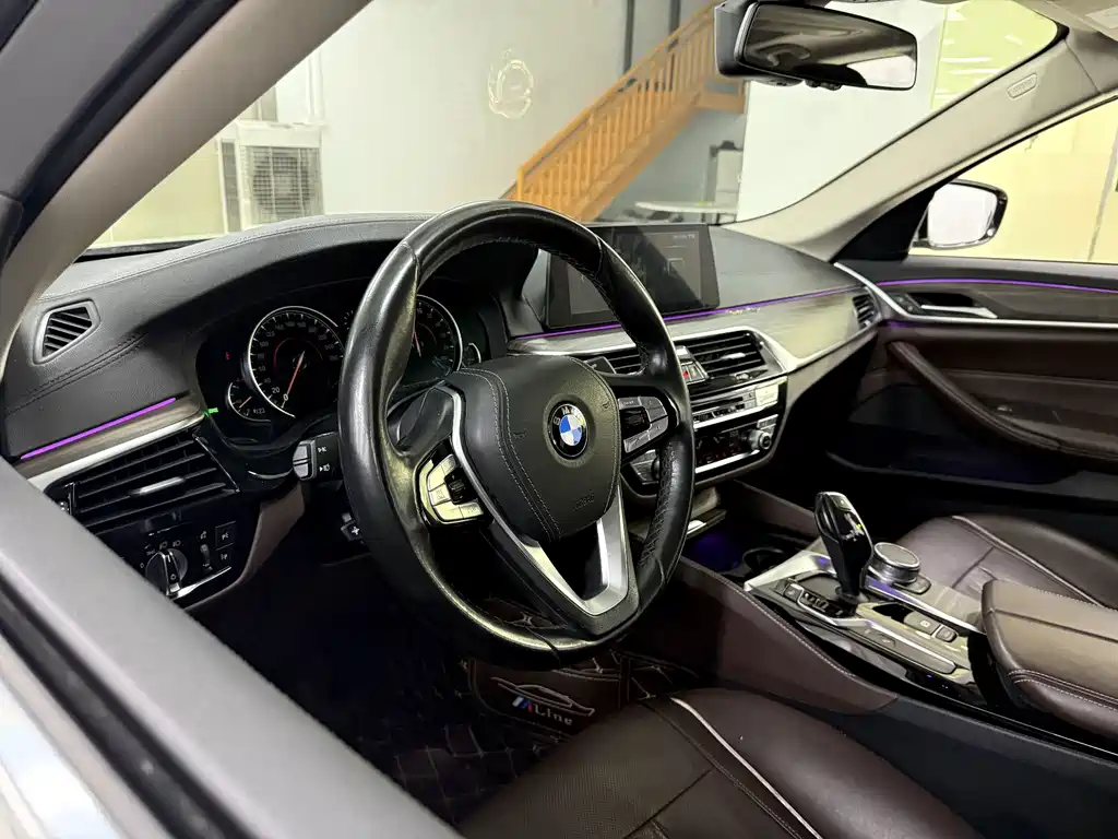BMW 5 Series New Energy — фото 9