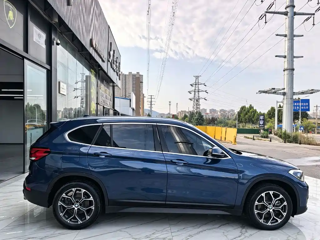 BMW X1 — фото 7
