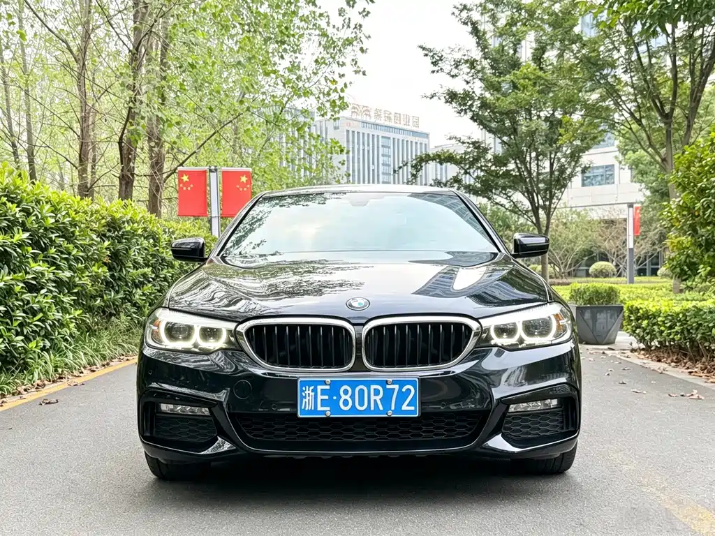 BMW 5 Series — фото 2