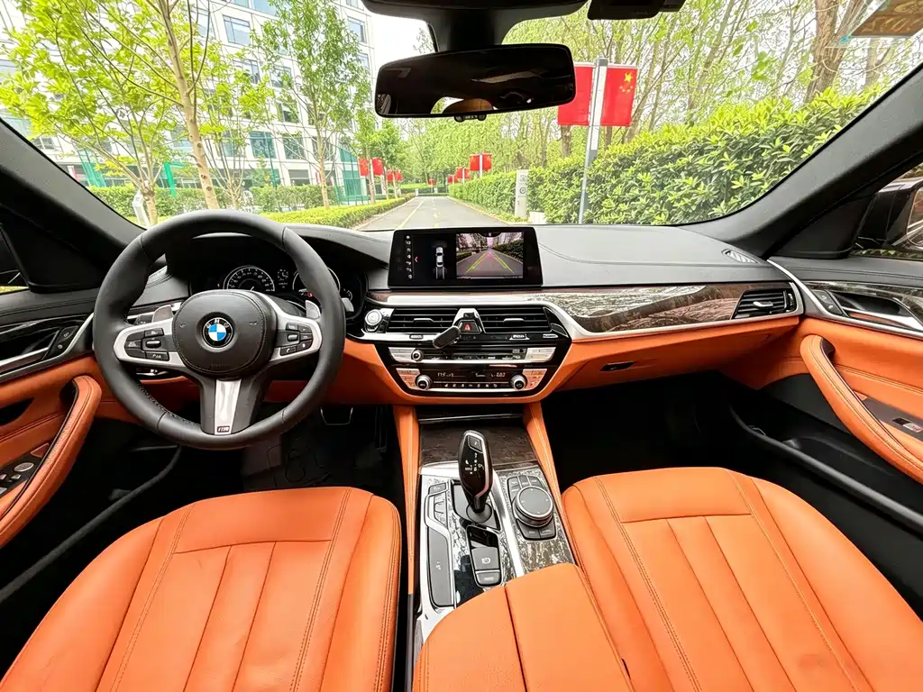 BMW 5 Series — фото 8