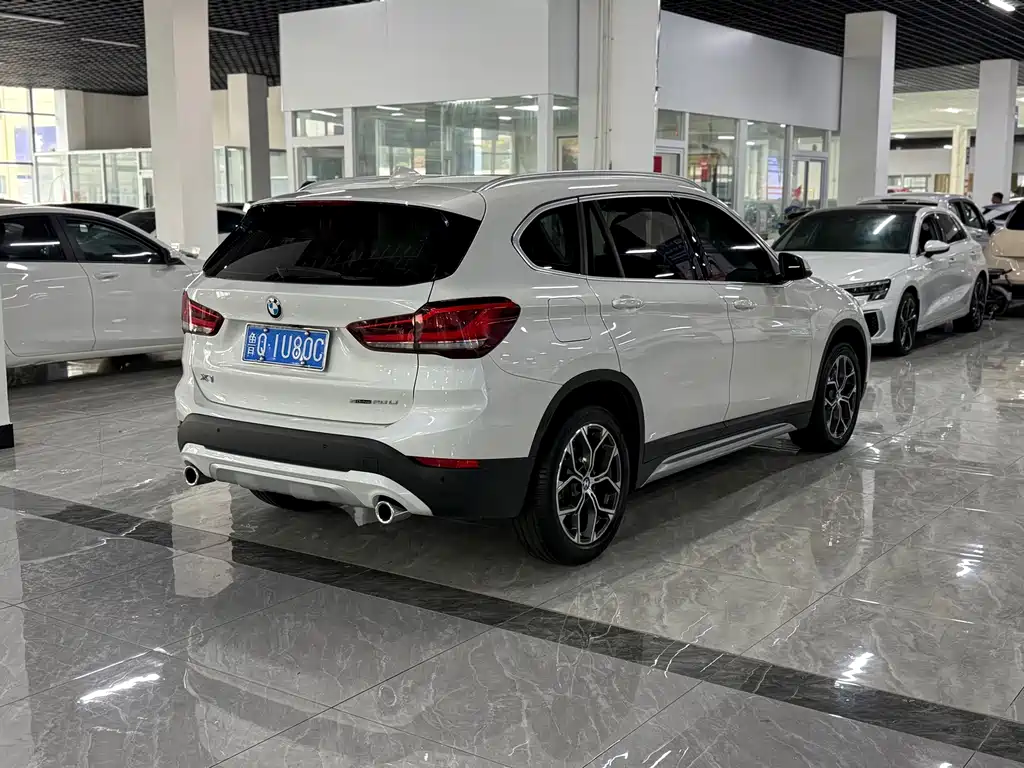 BMW X1 — фото 10