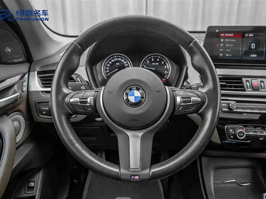 BMW X1 — фото 17