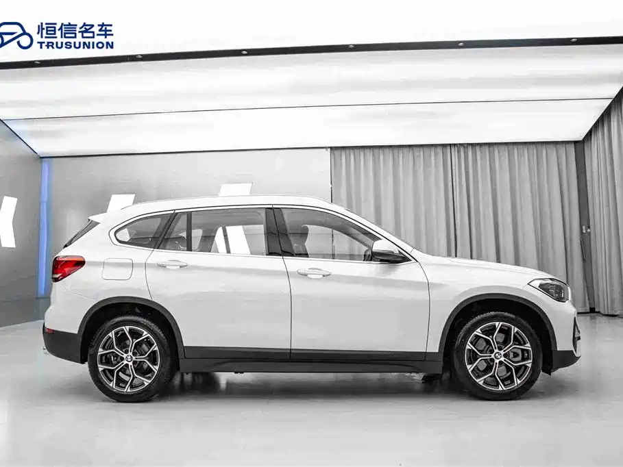BMW X1 — фото 4