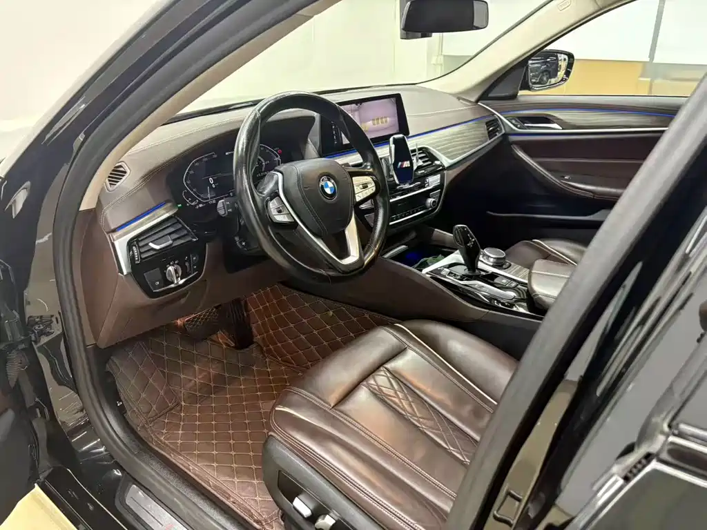 BMW 5 Series New Energy — фото 4