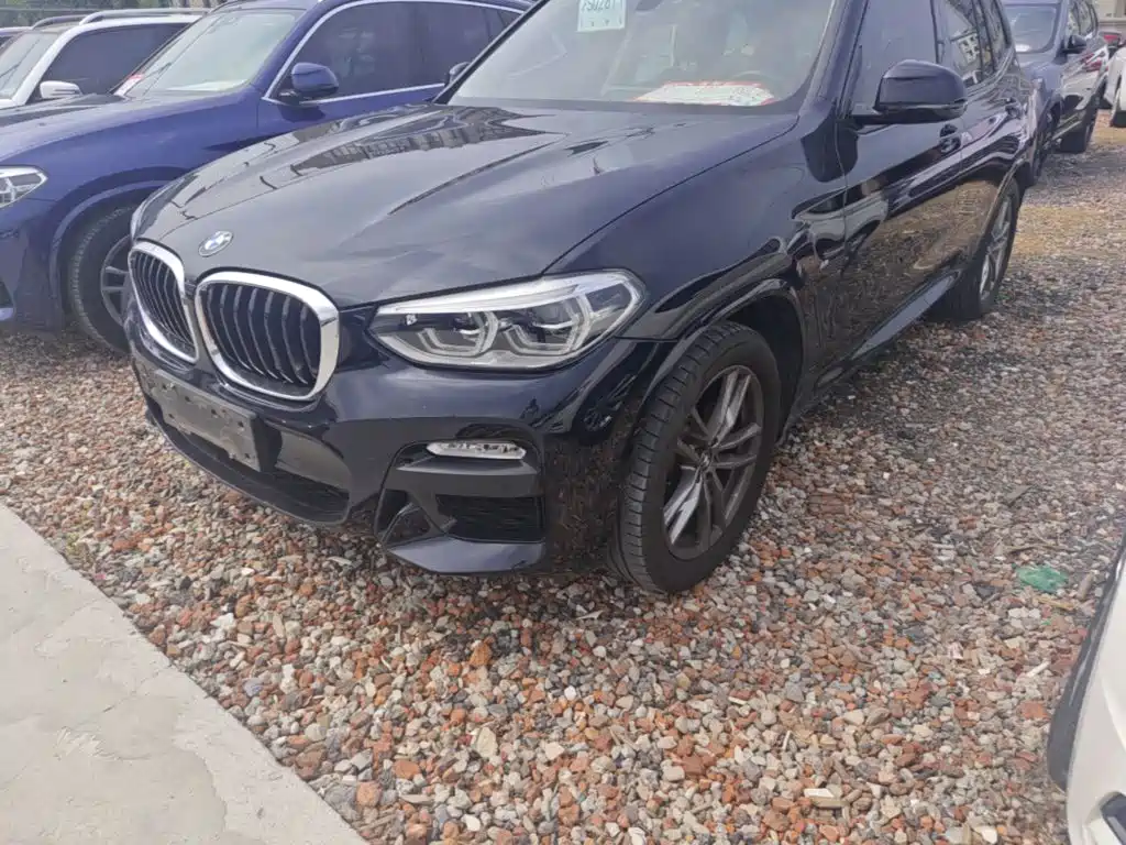 BMW X3 — фото 24