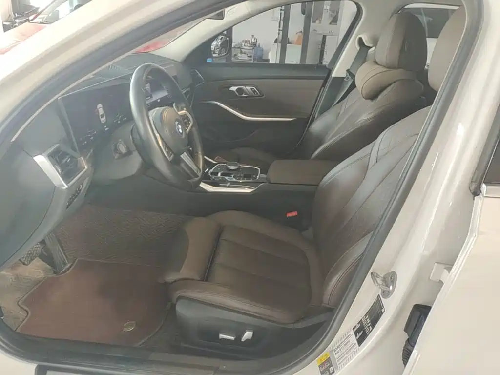 BMW i3 — фото 15