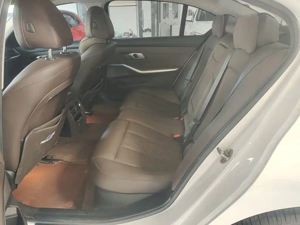 BMW i3 — фото 17