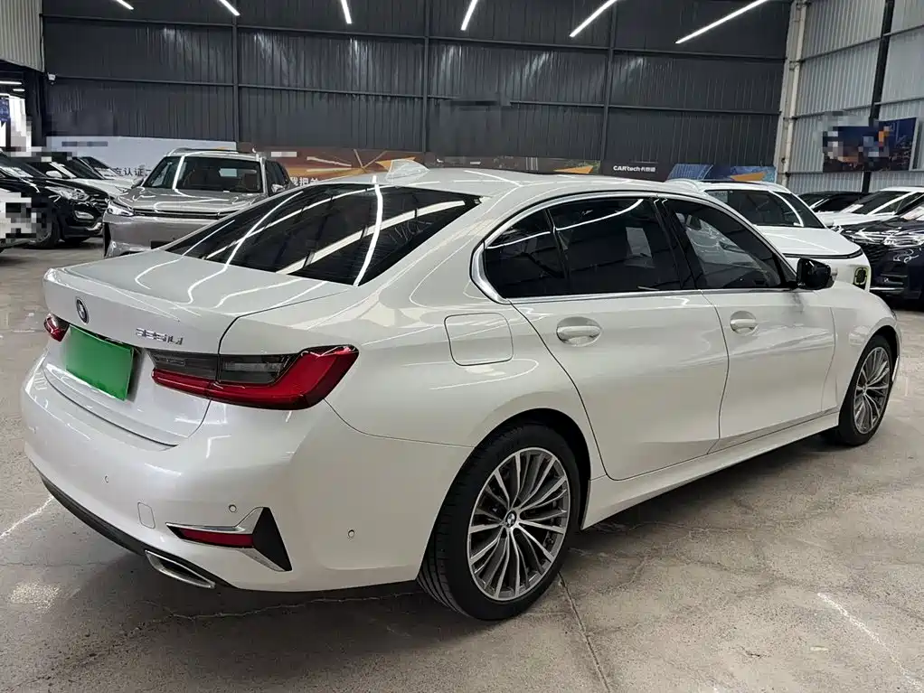 BMW 3 Series — фото 14