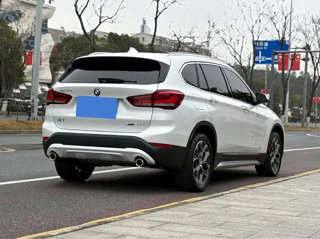 BMW X1 — фото 4