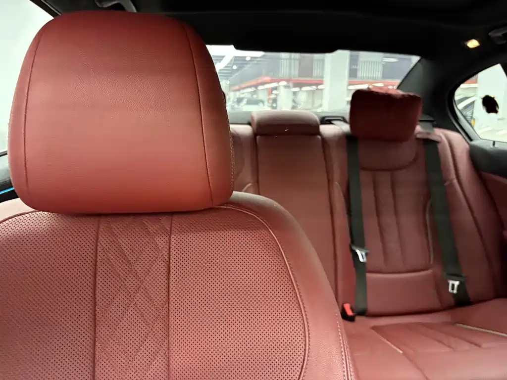 BMW 5 Series New Energy — фото 13