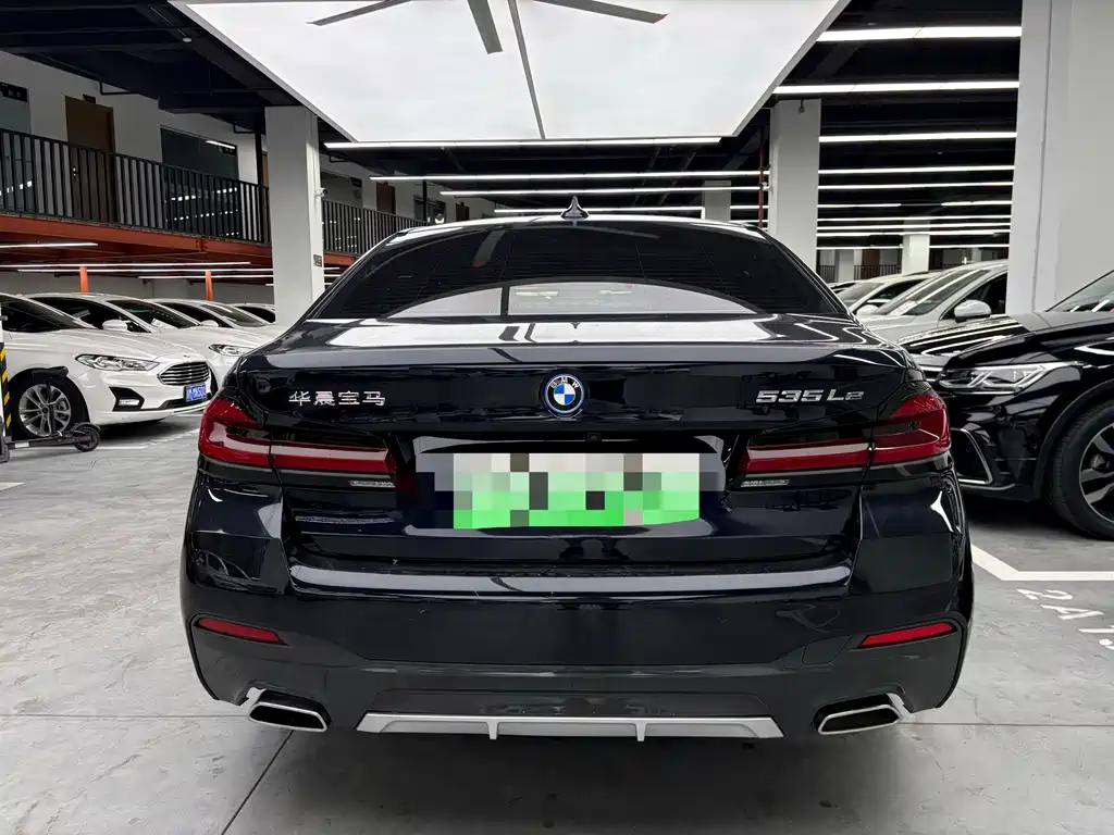 BMW 5 Series New Energy — фото 17