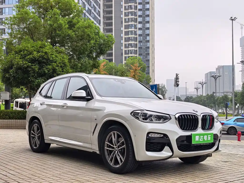BMW X3 — фото 3