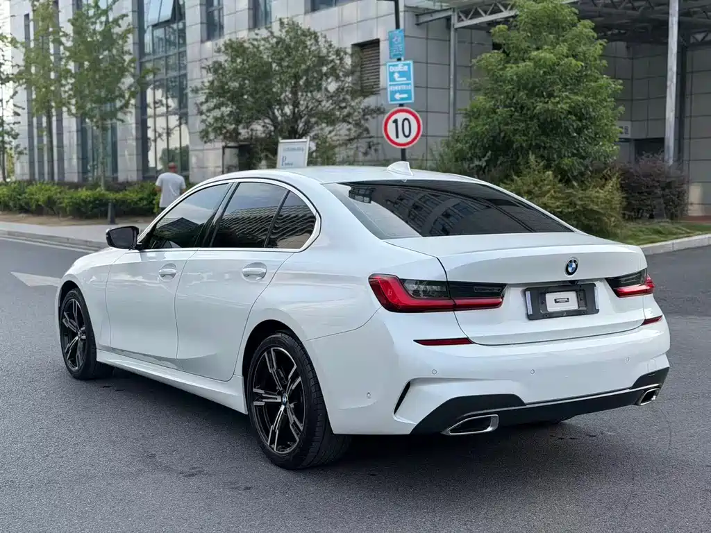 BMW 3 Series — фото 13
