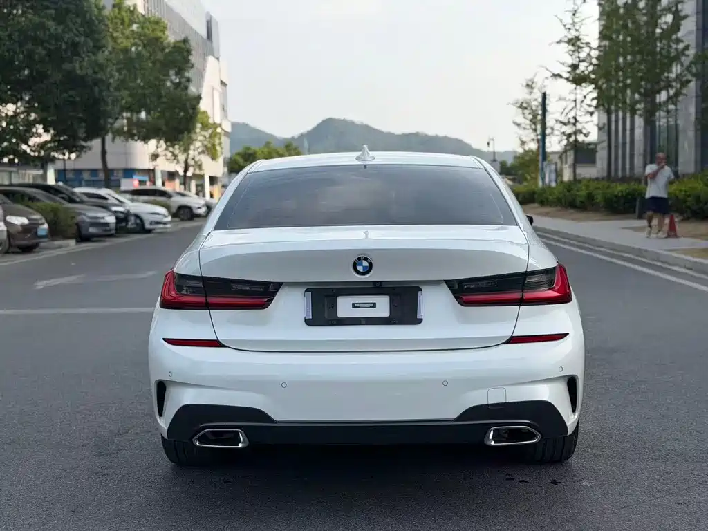 BMW 3 Series — фото 14