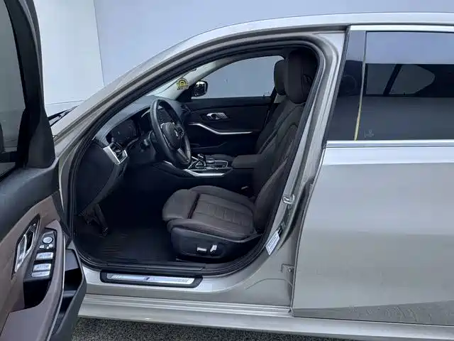 BMW 3 Series — фото 11
