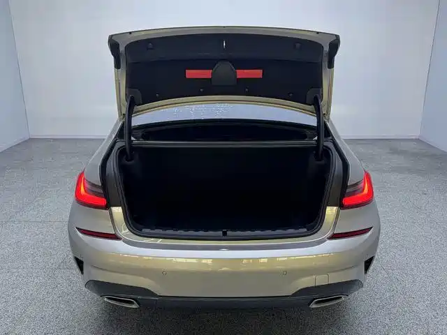 BMW 3 Series — фото 14