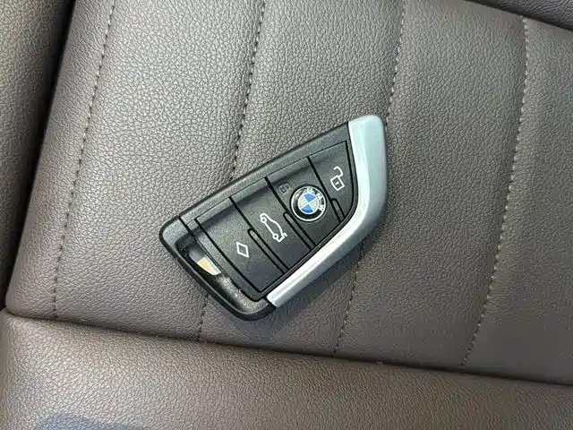 BMW 3 Series — фото 16