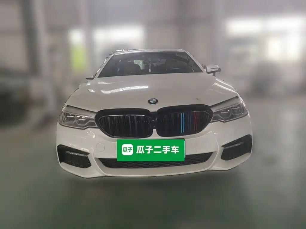 BMW 5 Series — фото 23