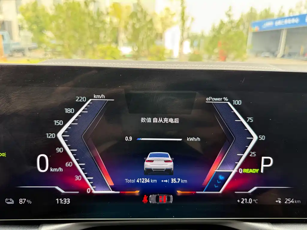 BMW i3 — фото 17