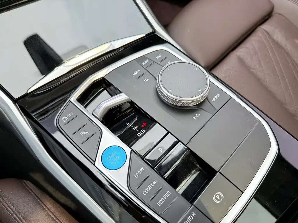 BMW i3 — фото 18