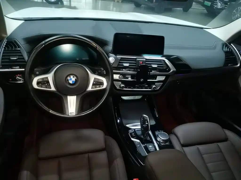 BMW X3 — фото 10