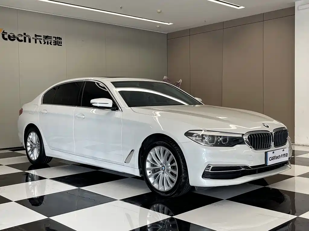 BMW 5 Series — фото 2