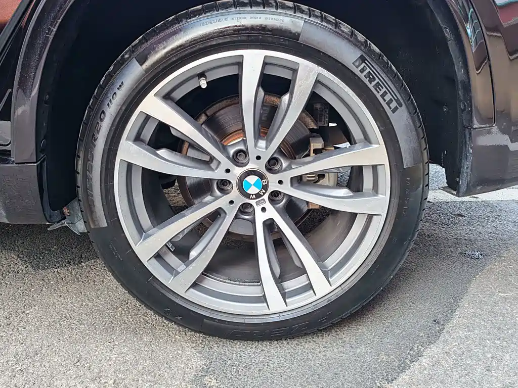 BMW X5 (Import) — фото 9