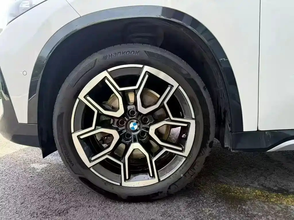 BMW X1 — фото 12
