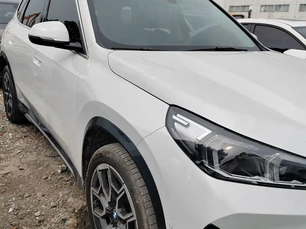 BMW X1 — фото 7