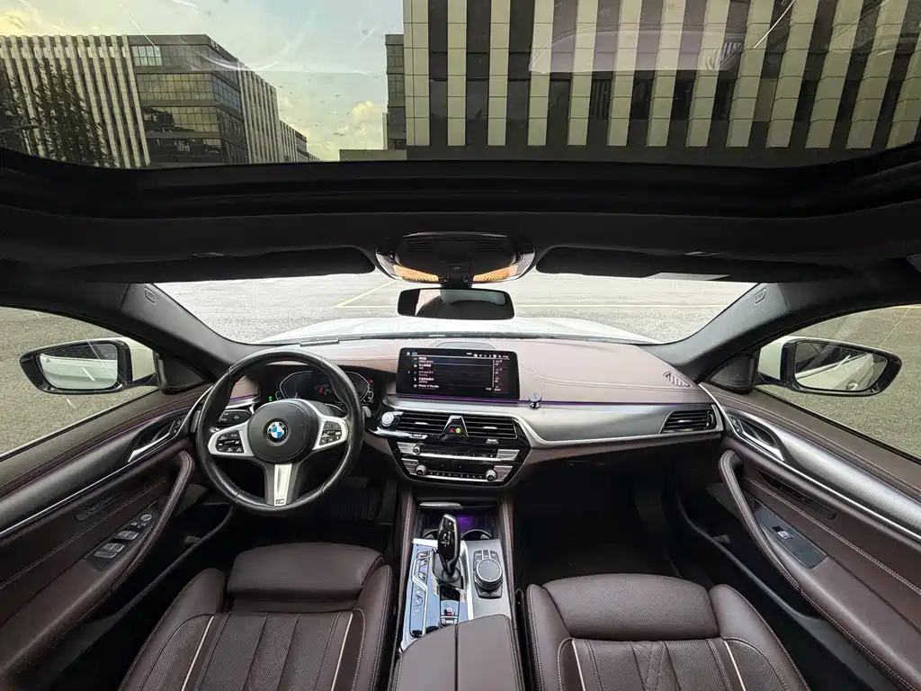 BMW 5 Series New Energy — фото 5
